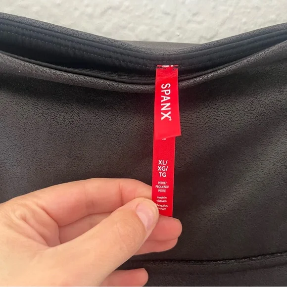 Spanx Faux Leather Leggings 2437Q Size XL - Picture 6 of 11